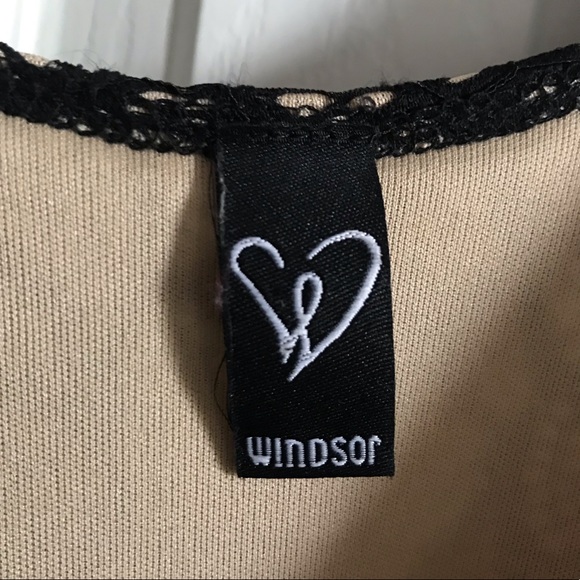 Windsor black floral lace dress with nude lining - Picture 2 of 3